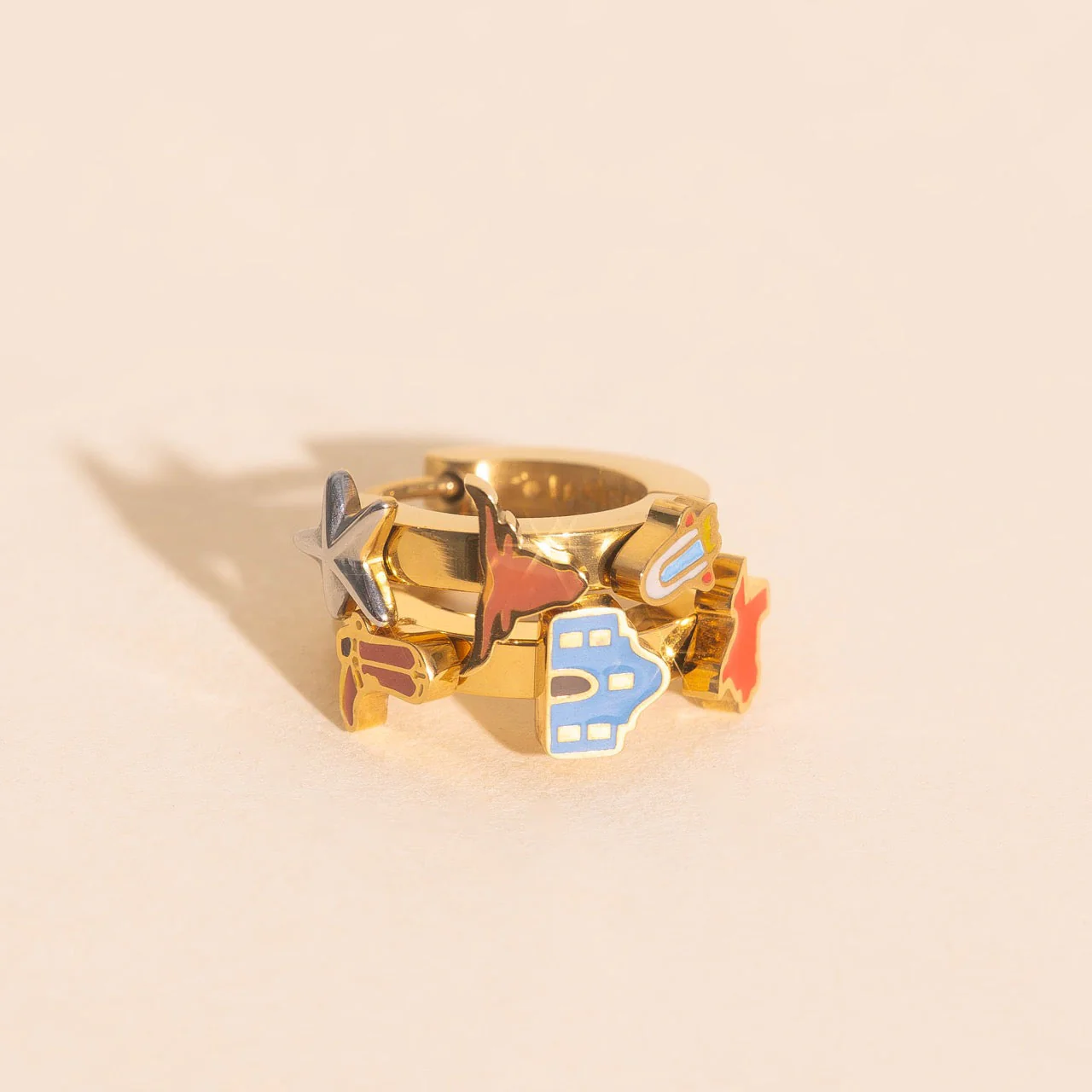 Texas 3D Huggie Hoop Earrings - Image 5