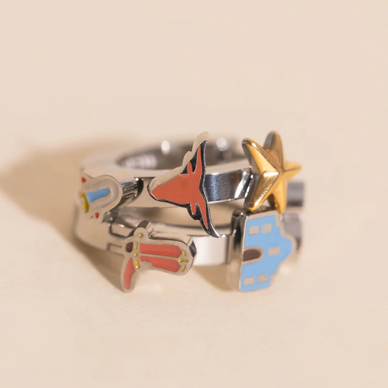 Texas 3D Huggie Hoop Earrings - Image 7