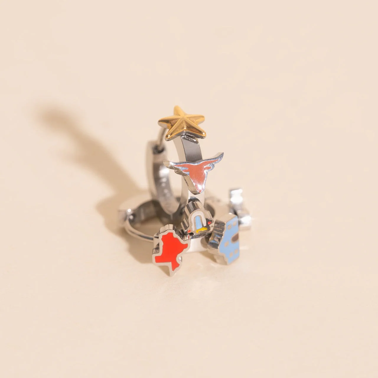 Texas 3D Huggie Hoop Earrings - Image 8