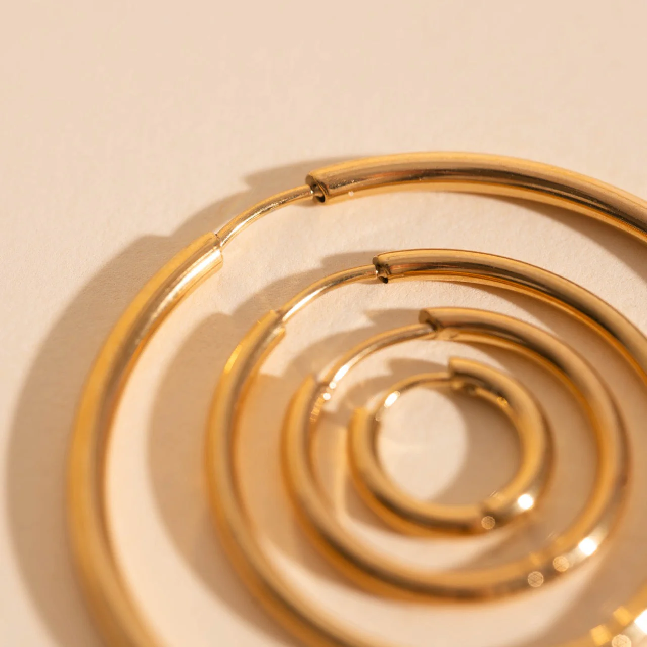 Titanium Circle Rounded Huggie Hoop Earrings - Image 18