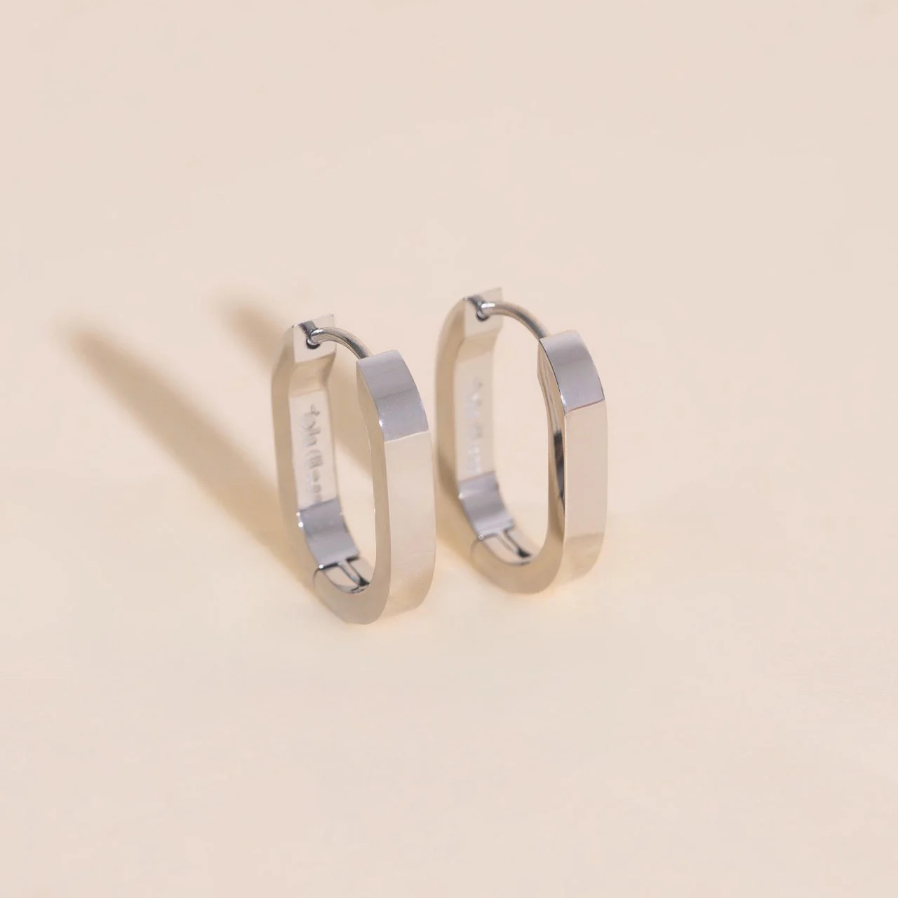 Titanium Smooth Oblong Huggie Hoop Earrings - Image 4
