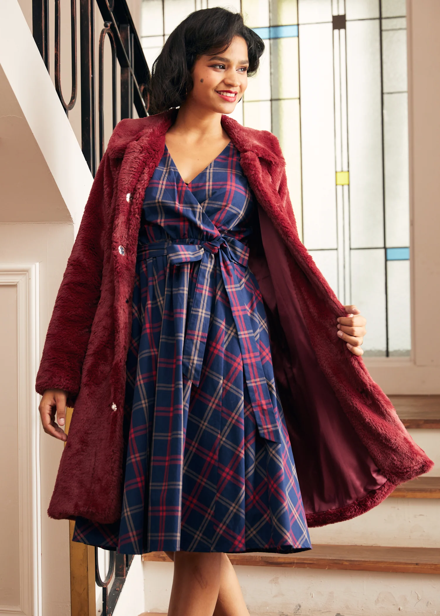 Retro Glam Swing Fur Coat - Image 5