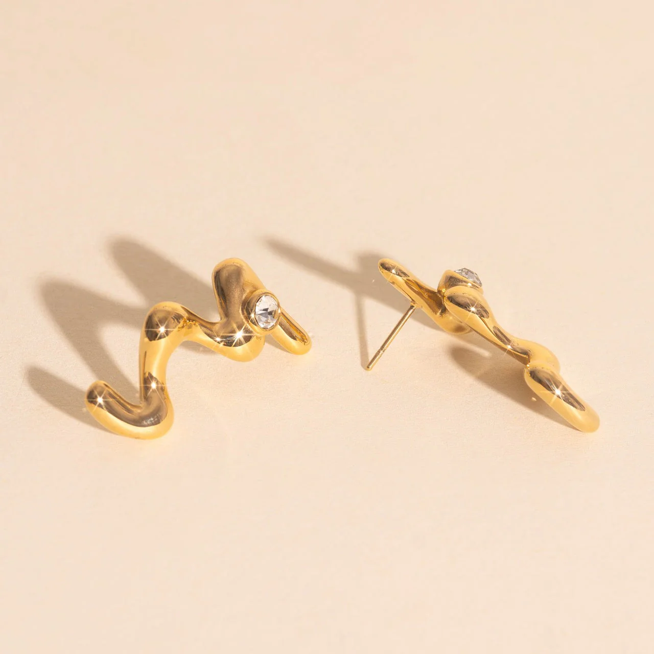 Wave Whisper Stud Earrings - Image 5