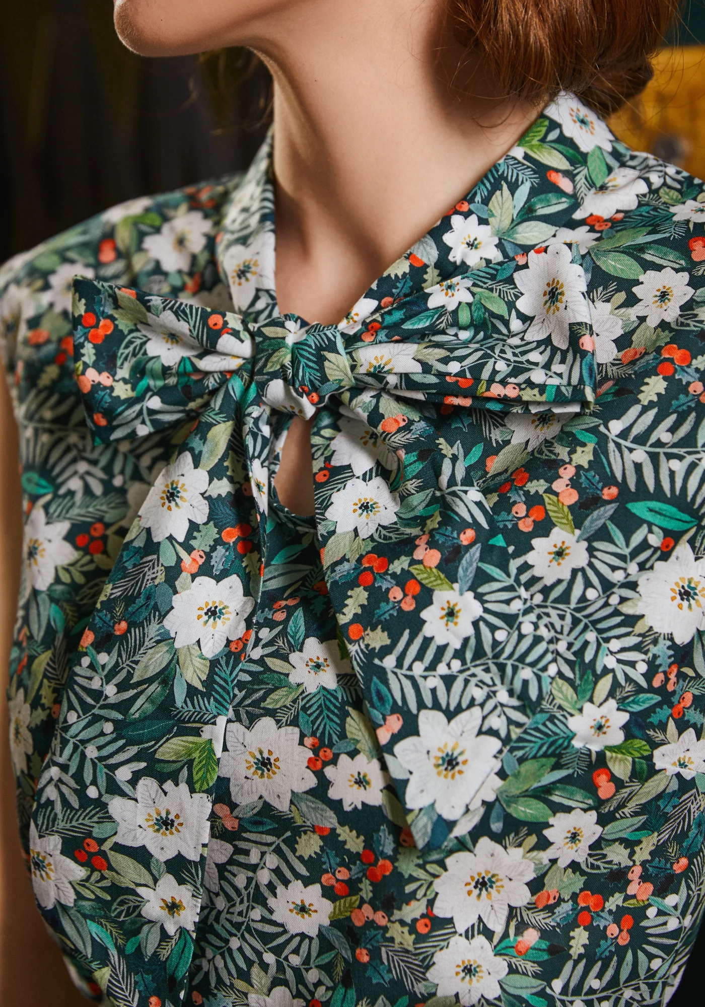 Winter Floral Bow Top - Image 4